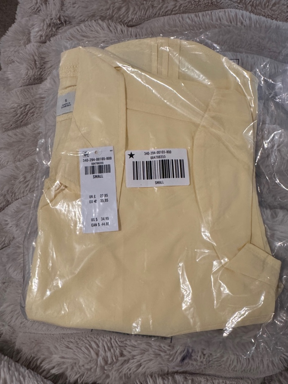 Hollister Men's Pale Yellow Chino Pants